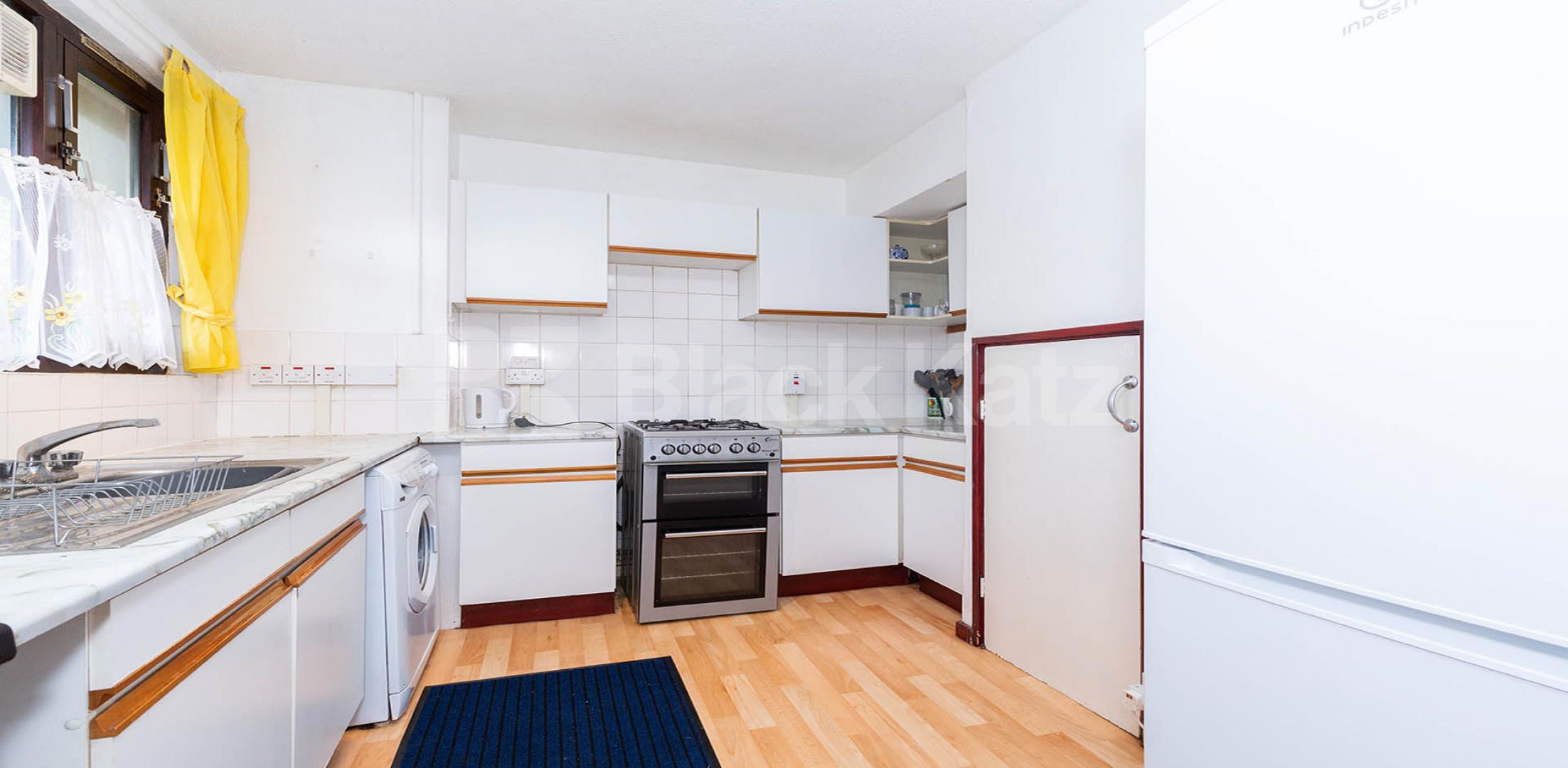 			SPLIT LEVEL 3 BEDROOM MAISONETTE, 3 Bedroom, 1 bath, 1 reception Ground Floor Maisonette			 Dalmeny Avenue, TUFNELL PARK